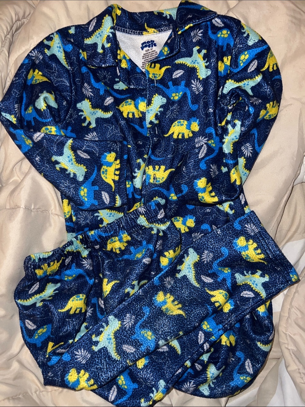 Kids 3T comfy button up Dinosaur Fleece Pajama Set